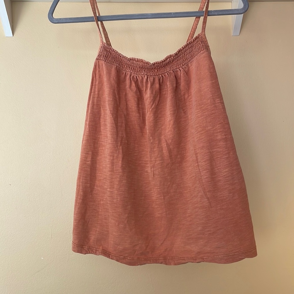 Light orange universal thread tank top